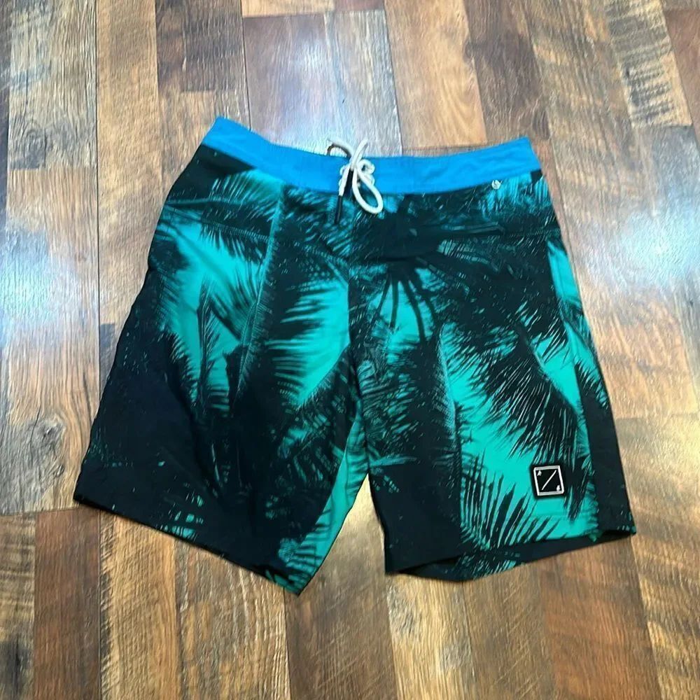 American Eagle swim trunks M/34 (400)